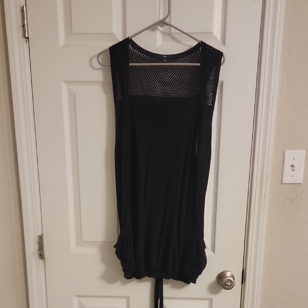 GAP Black Sleeveless Tunic Top